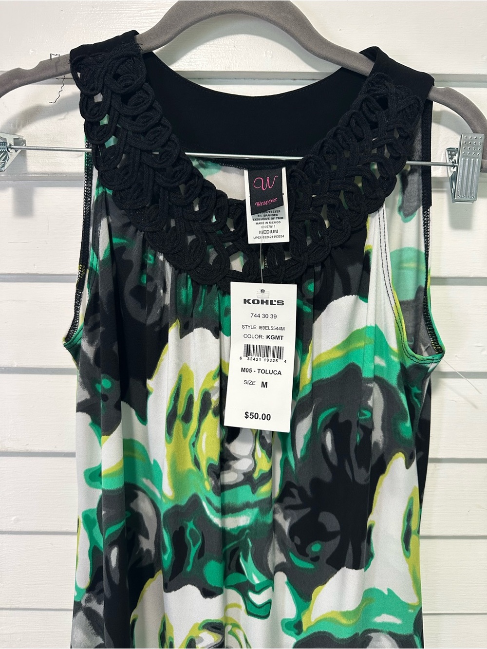 Wrapper Sleeveless Floral Shift Dress in Black & Green NWT - Picture 2 of 3